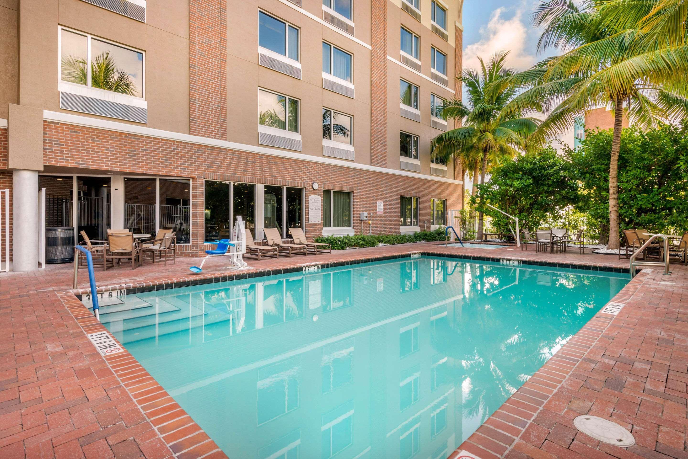 Cambria Hotel Ft Lauderdale, Airport South & Cruise Port Dania Beach Bagian luar foto